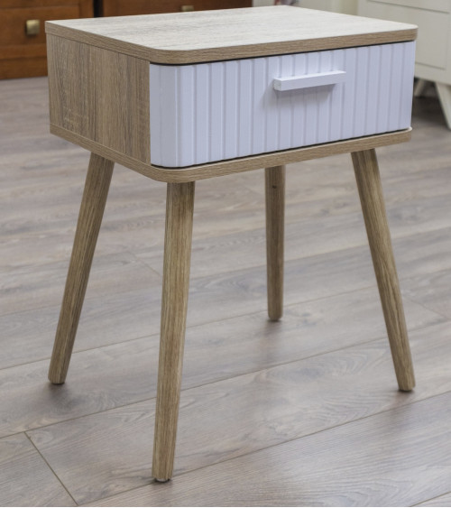 Mesita de noche Talía – Diseño nórdico con cajón decorativo